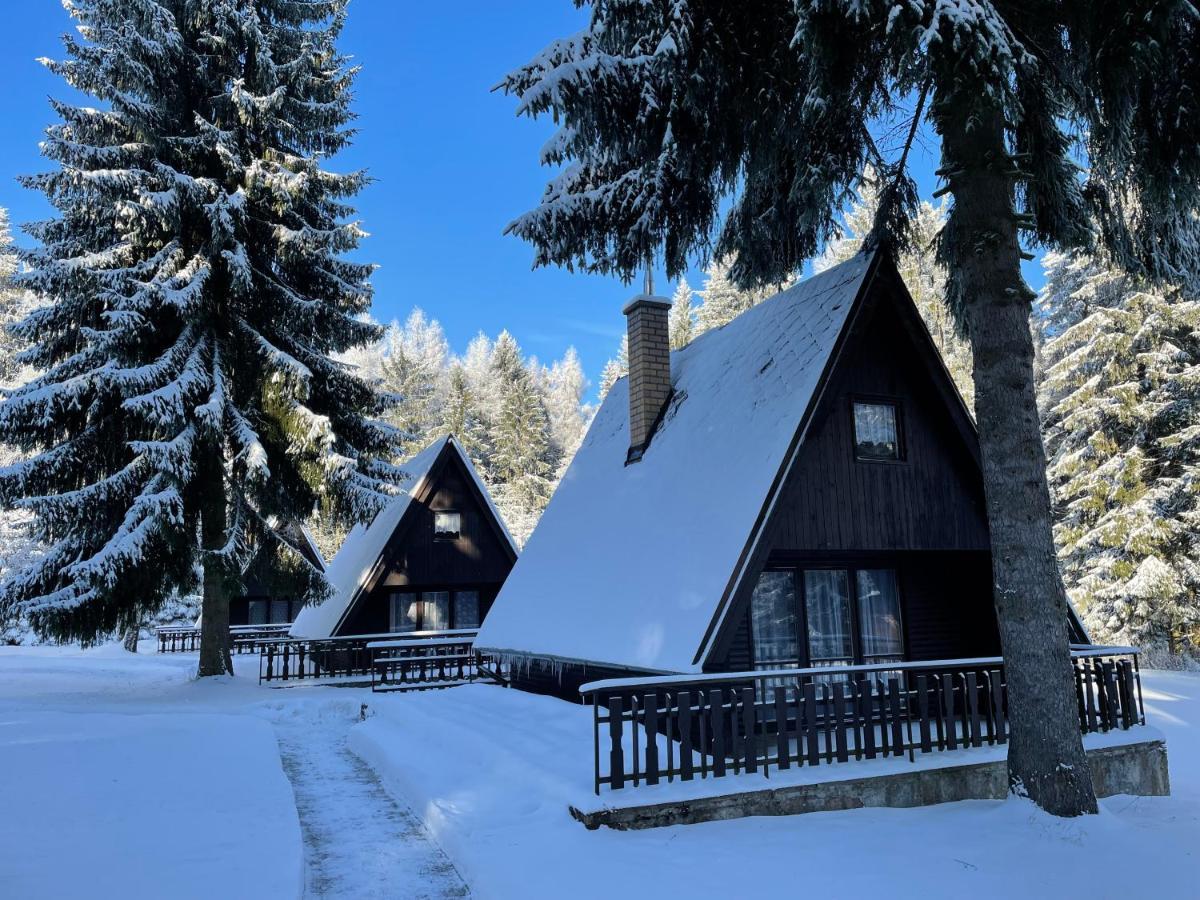Hotel A Penzion Pegas Vlachovice Екстер'єр фото