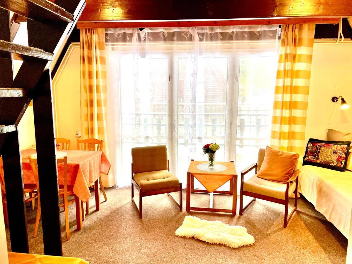 Hotel A Penzion Pegas Vlachovice Екстер'єр фото