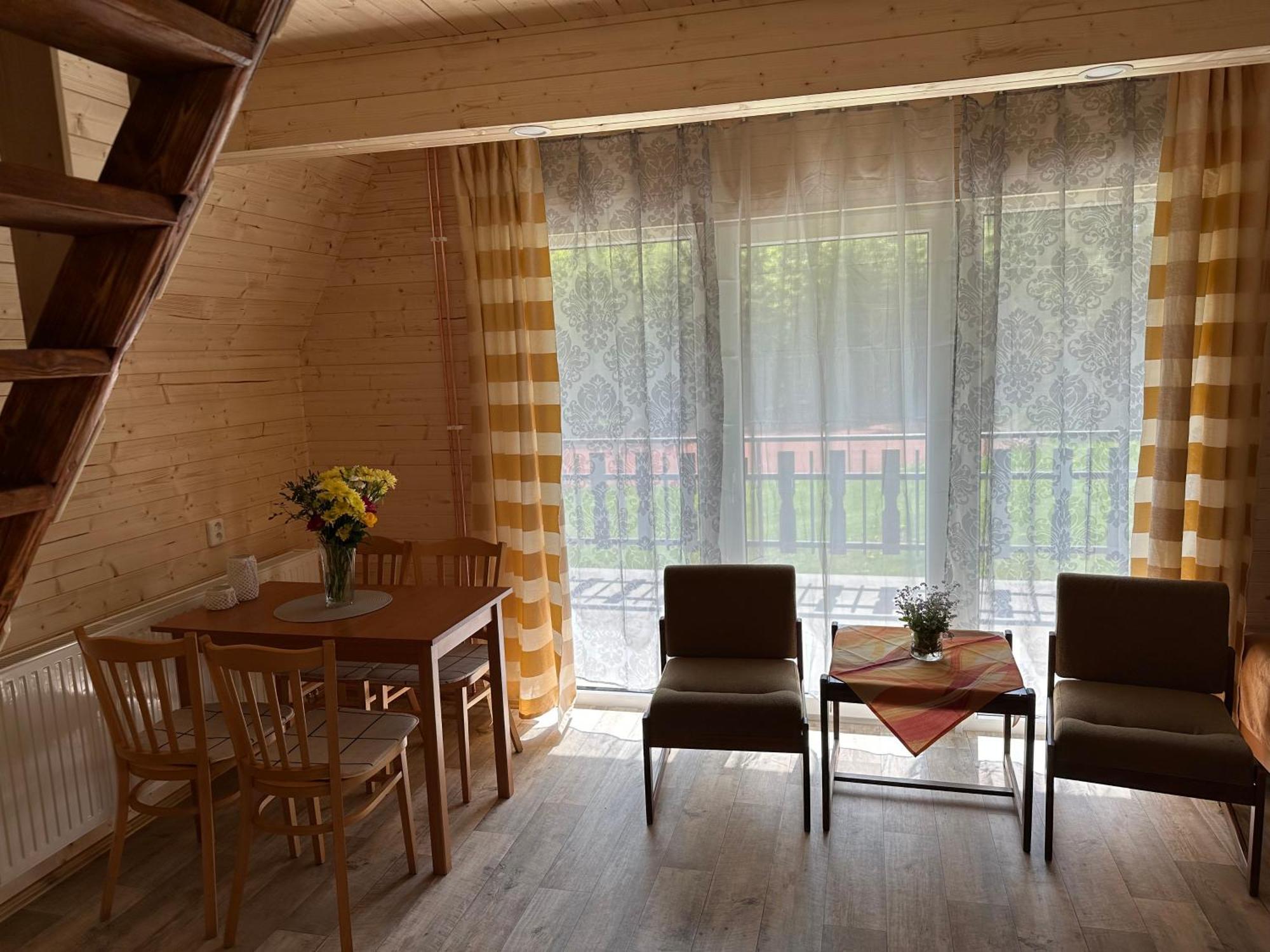 Hotel A Penzion Pegas Vlachovice Екстер'єр фото